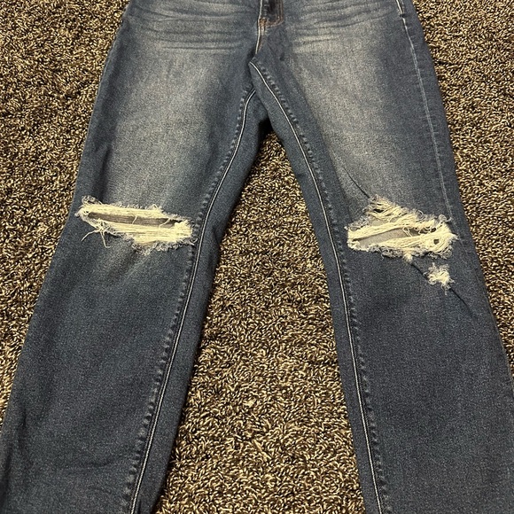 American Eagle Mom Jeans - Picture 2 of 3